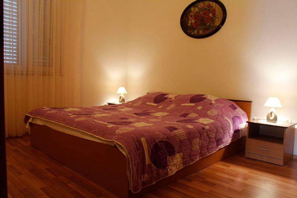 Apartmani Zeljko Metajna Exterior foto